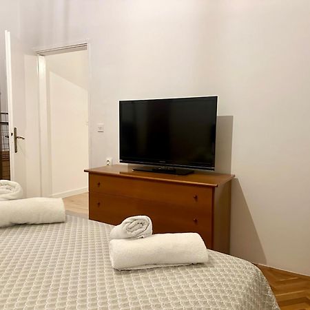 Navis City Apartments Pula Extérieur photo