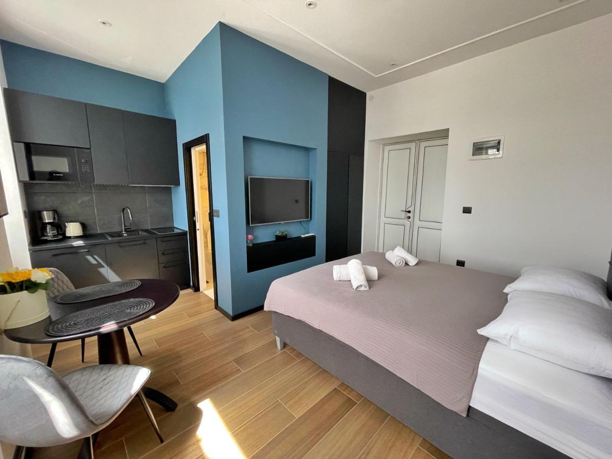 Navis City Apartments Pula Extérieur photo