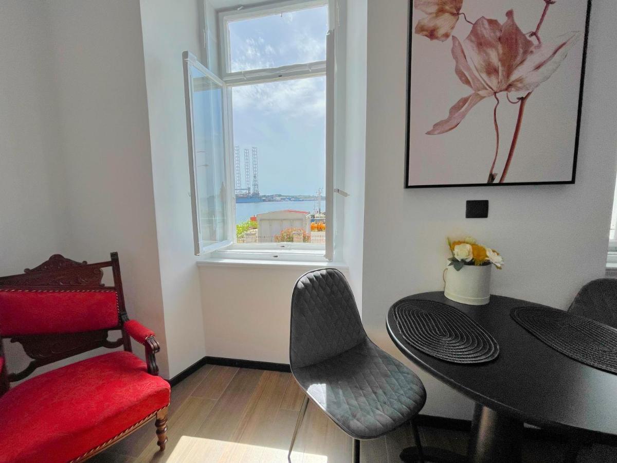 Navis City Apartments Pula Extérieur photo